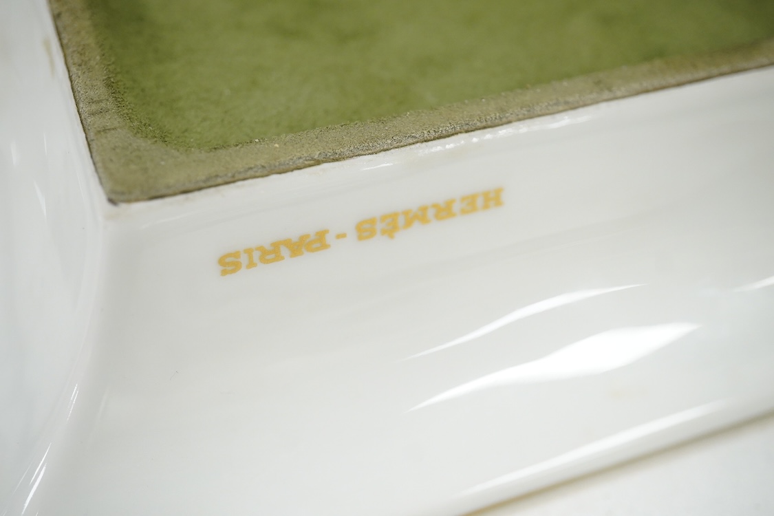 A Hermes porcelain ashtray decorated with a racehorse, 19cm wide